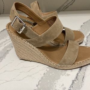 Steve Madden wedges